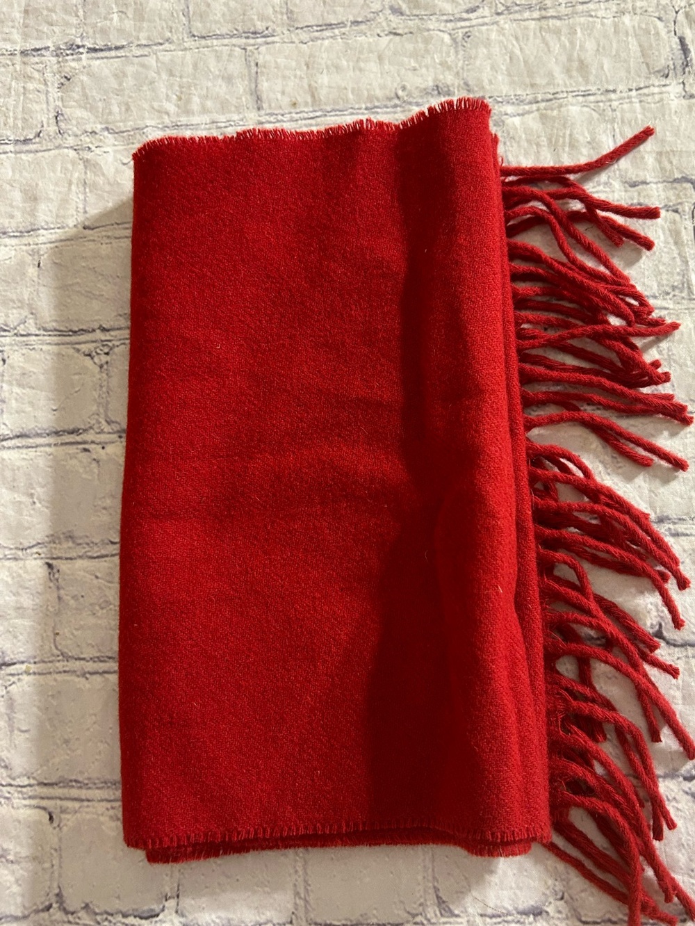 JACOBSON’S MADE IN SCOTLAND LAMBSWOOL DARK RED WITH FRINGE OBLONG SCARF